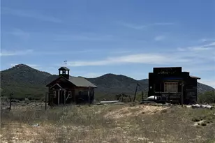 45051 Bonny Ln, Aguanga, CA 92536 - Photo 7