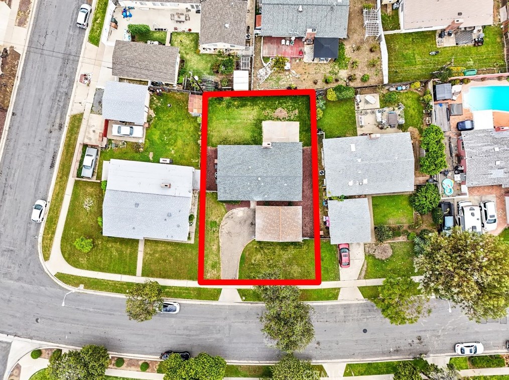 2526 Santa Ysabel Ave, Fullerton CA  92831-4428 exterior