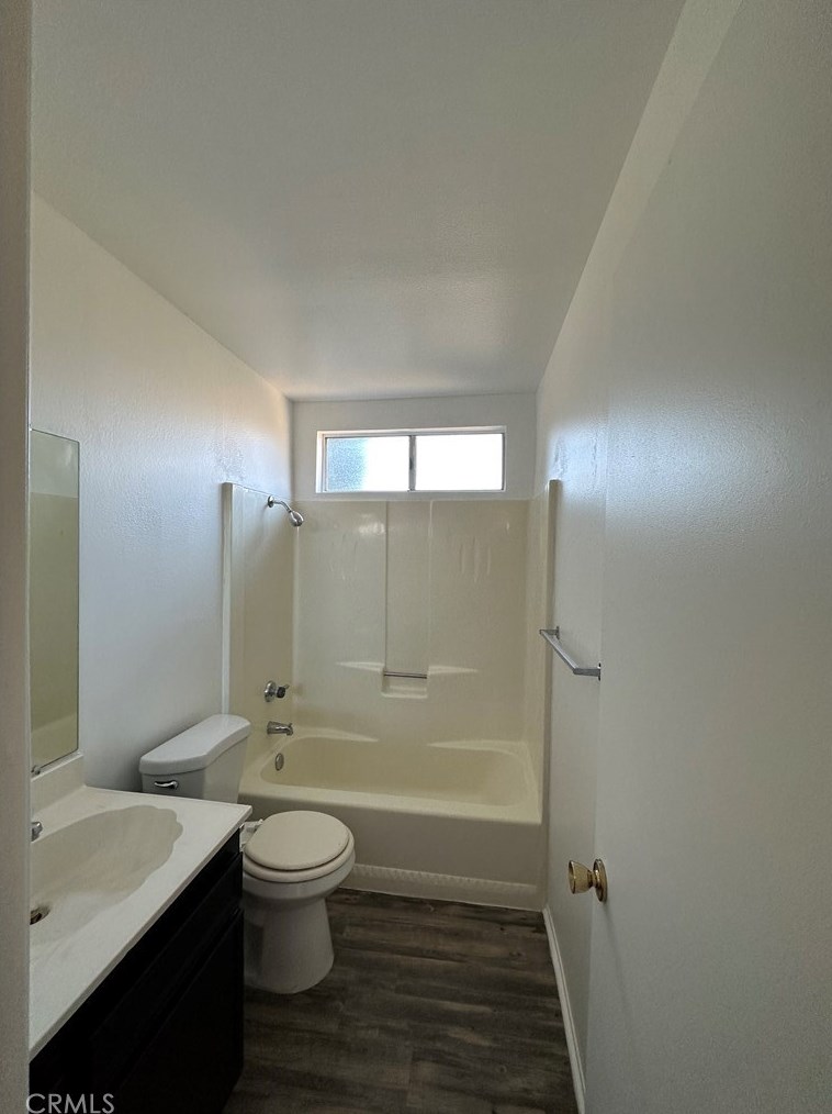 2198 Avenida Estrada, Hemet CA  92545-2516 exterior