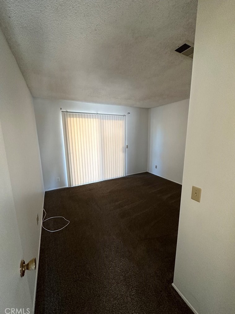 2198 Avenida Estrada, Hemet CA  92545-2516 exterior