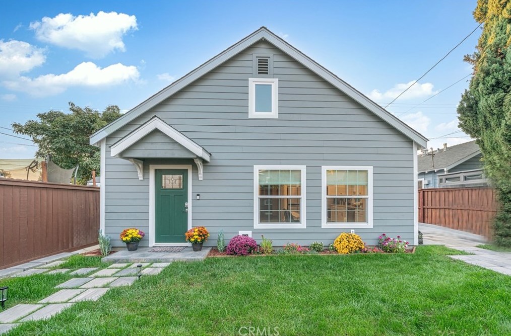 7733 Friends Ave, Whittier CA  90602-1405 exterior