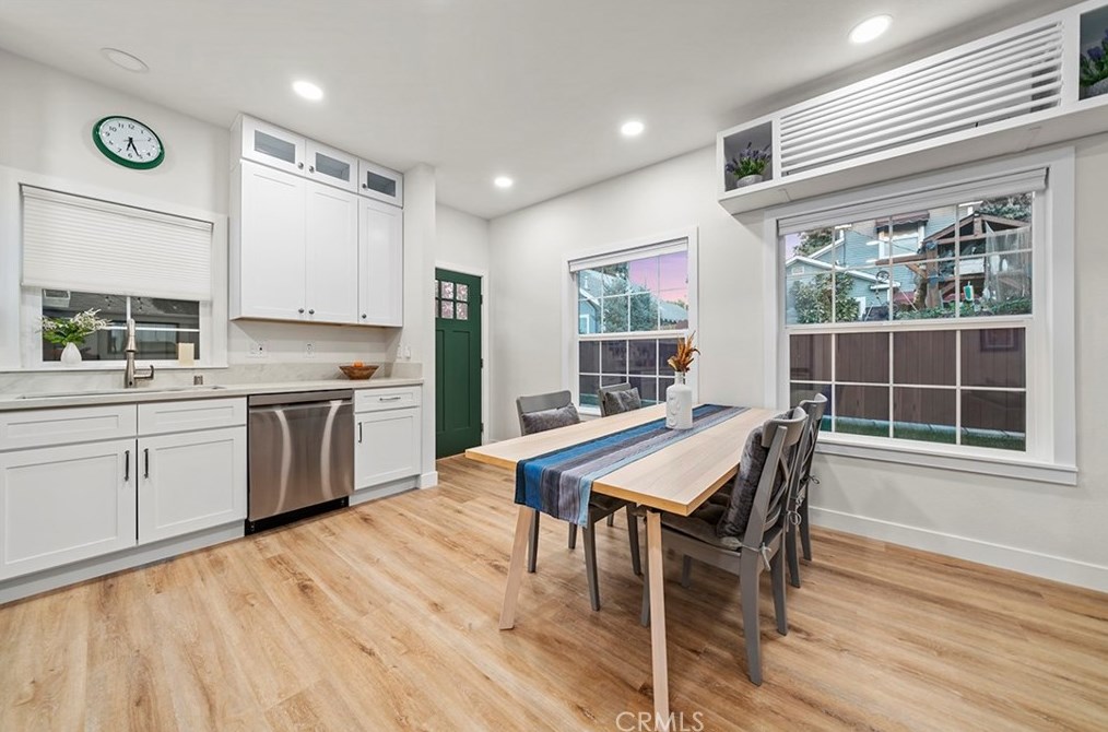 7733 Friends Ave, Whittier CA  90602-1405 exterior