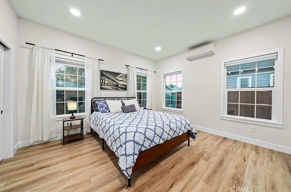 7733 Friends Ave, Whittier CA  90602-1405 exterior