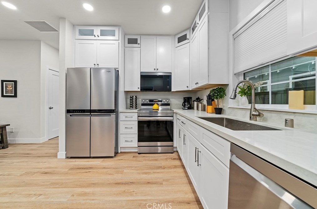 7733 Friends Ave, Whittier CA  90602-1405 exterior