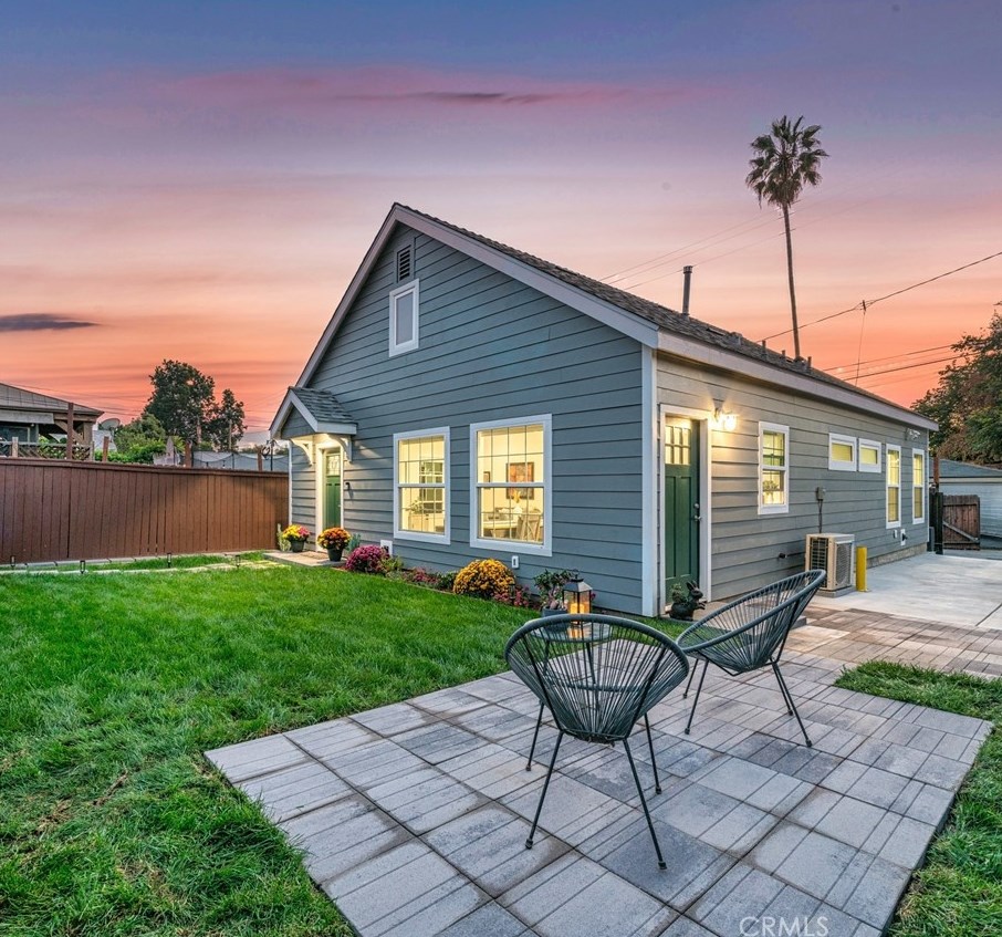 7733 Friends Ave, Whittier CA  90602-1405 exterior