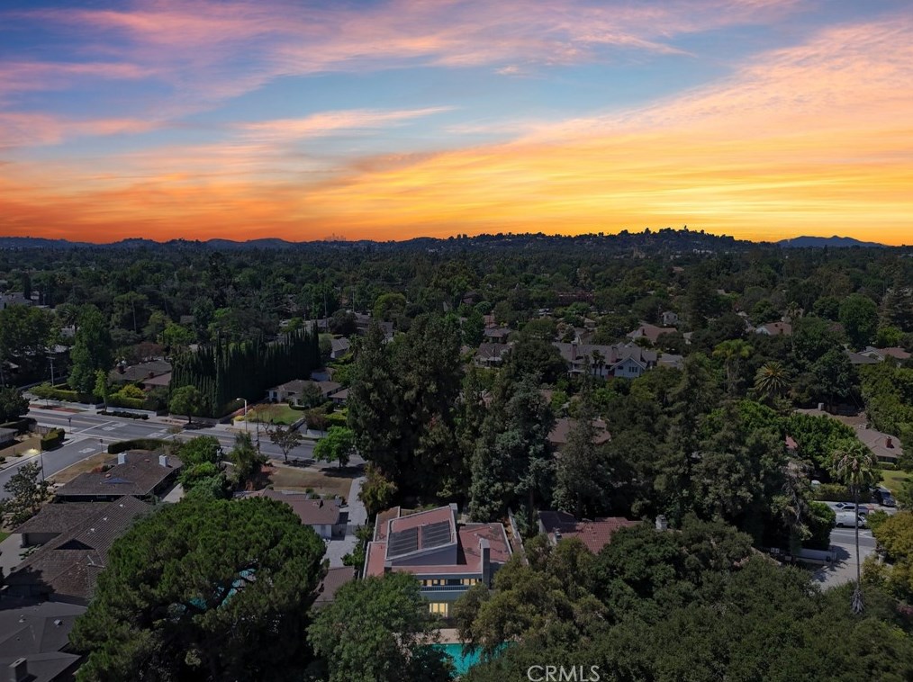 2230 Los Robles Ave, Pasadena CA 91104-4318 exterior