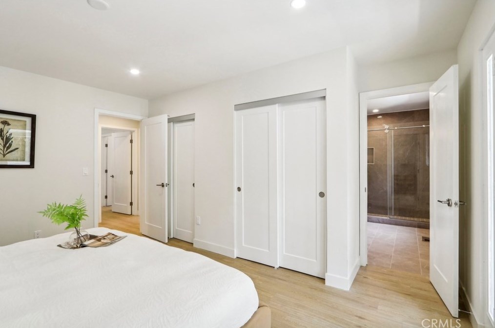 2230 Los Robles Ave, Pasadena CA 91104-4318 exterior