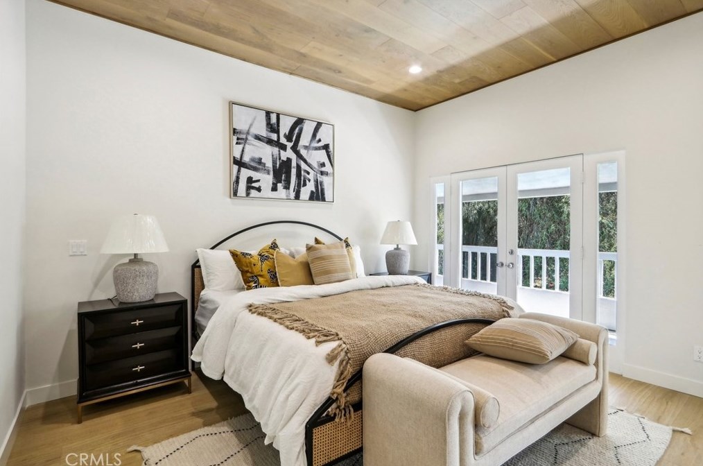 2230 Los Robles Ave, Pasadena CA 91104-4318 exterior