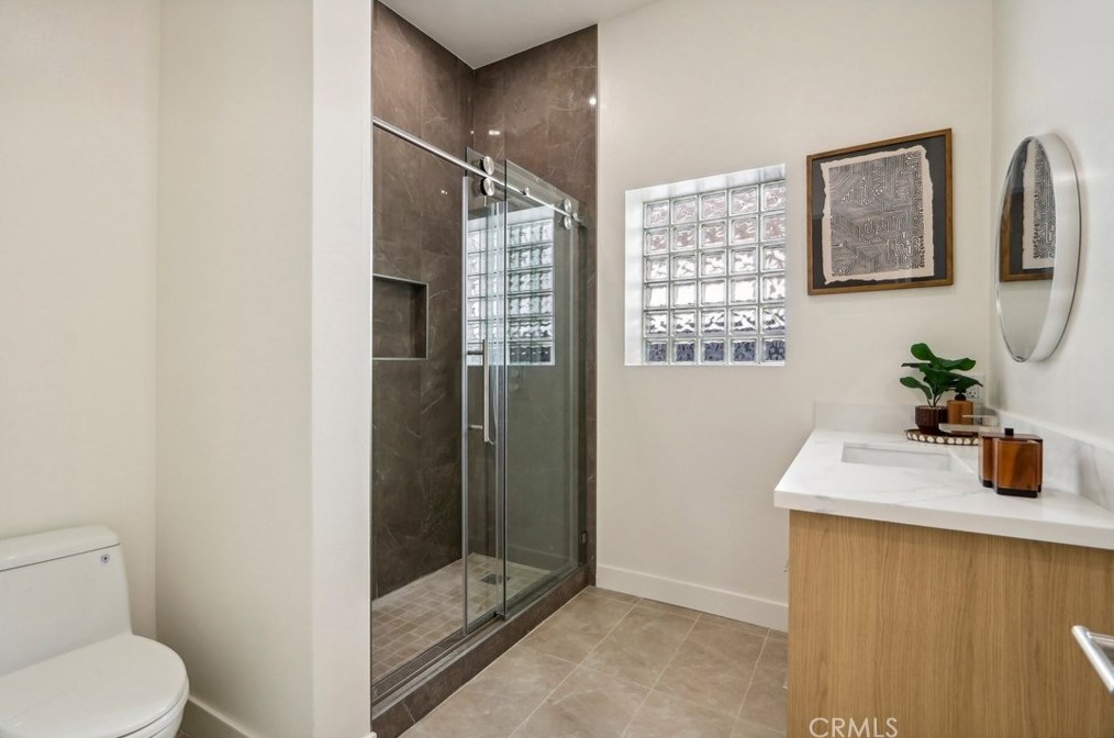 2230 Los Robles Ave, Pasadena CA 91104-4318 exterior