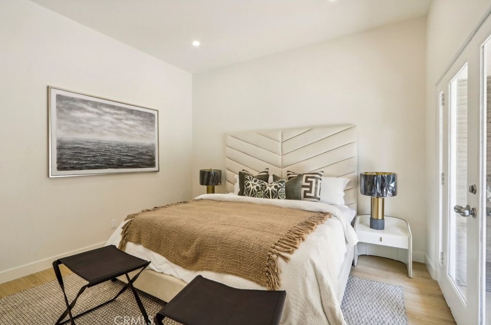 2230 Los Robles Ave, Pasadena CA 91104-4318 exterior