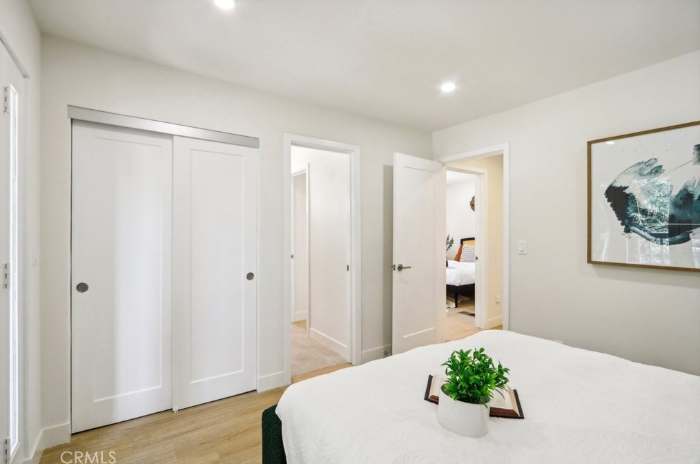 2230 Los Robles Ave, Pasadena CA 91104-4318 exterior