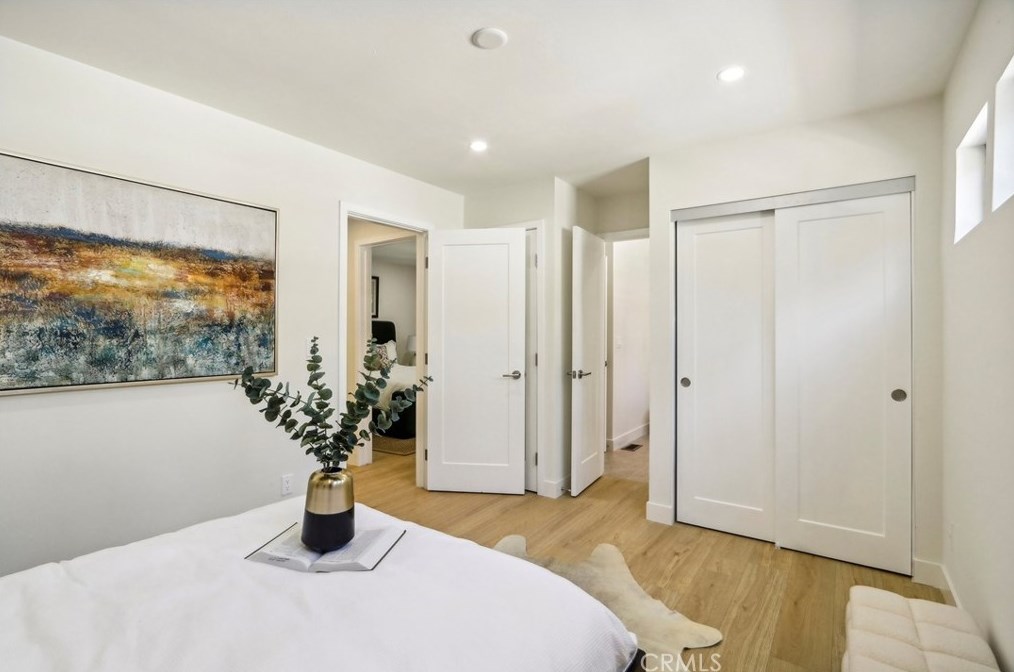 2230 Los Robles Ave, Pasadena CA 91104-4318 exterior