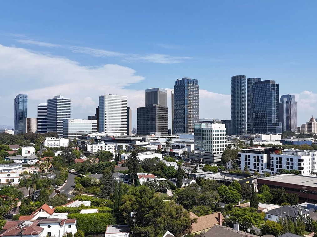 1617 Beverly Glen Blvd, Los Angeles CA  90077-2707 exterior