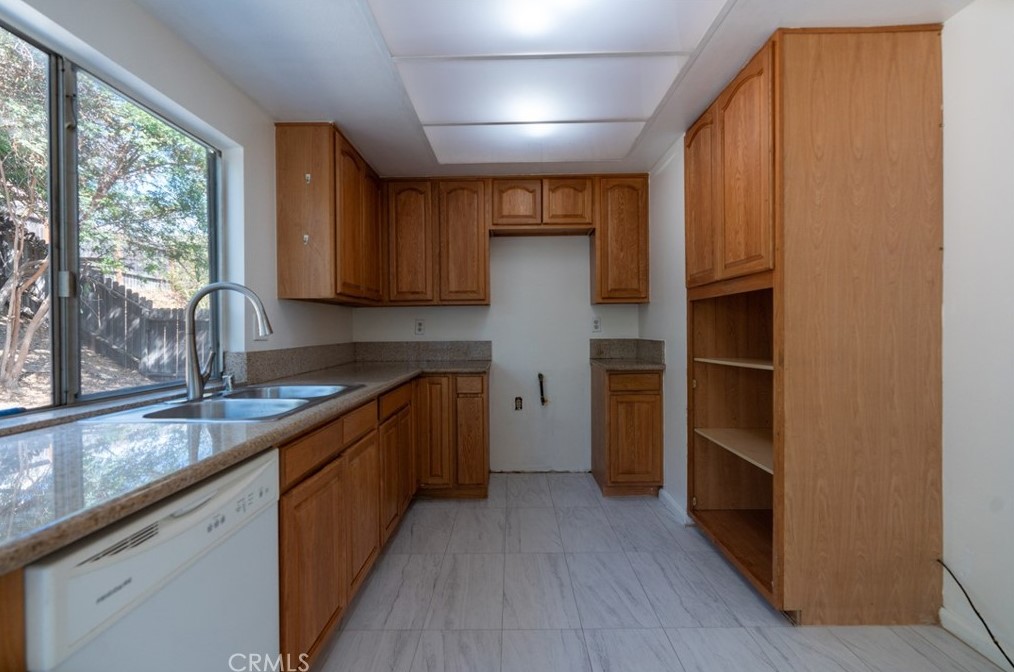 2301 Cravath Ct, West Covina CA  91792-2577 exterior