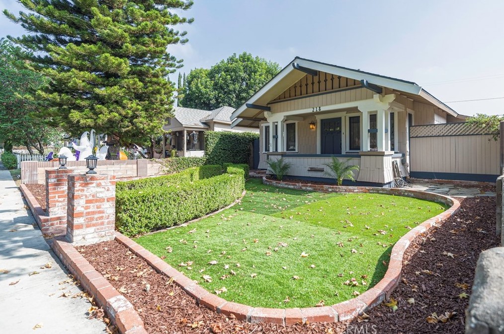 218 Wabash Ave, Glendora CA  91741-0026 exterior