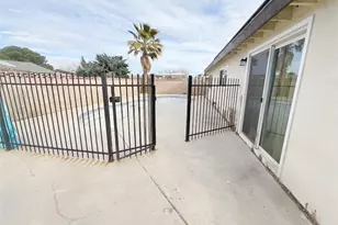 44283 Raysack Ave, Lancaster, CA 93535 - Photo 15
