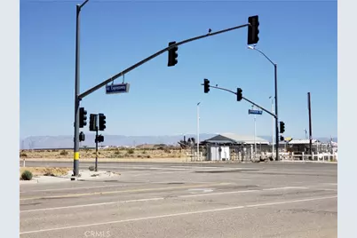 17898 Adelanto Rd, Adelanto, CA 92301 - Photo 7