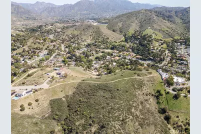10131 Johanna Avenue, Sunland, CA 91040 - Photo 9