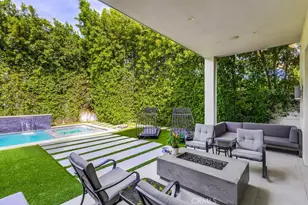 737 N Cherokee Ave, Los Angeles, CA 90038 - Photo 43