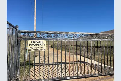 37610 Canton Way, Caliente, CA 93518 - Photo 9