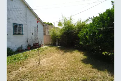 1723 Browning Blvd., Los Angeles, CA 90062 - Photo 5