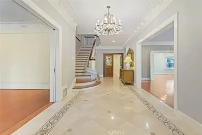 434 S Irving Boulevard, Los Angeles, CA 90020 - Photo 17