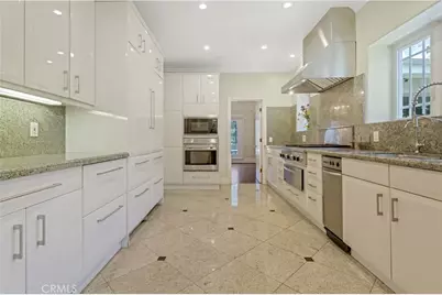 434 S Irving Boulevard, Los Angeles, CA 90020 - Photo 25