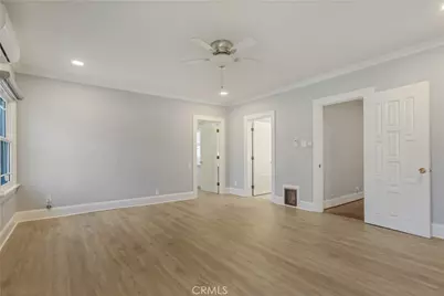 434 S Irving Boulevard, Los Angeles, CA 90020 - Photo 35