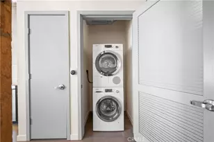 527 Molino St, Los Angeles, CA 90013 - Photo 17