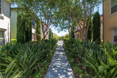 320 Bronze, Irvine, CA 92618 - Photo 5