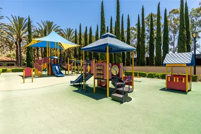 320 Bronze, Irvine, CA 92618 - Photo 63