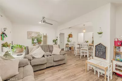 764 W 107th Street, Los Angeles, CA 90044 - Photo 13