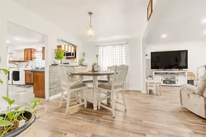 764 W 107th Street, Los Angeles, CA 90044 - Photo 17