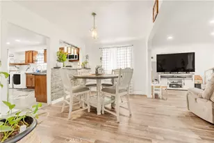 764 W 107th St, Los Angeles, CA 90044 - Photo 17