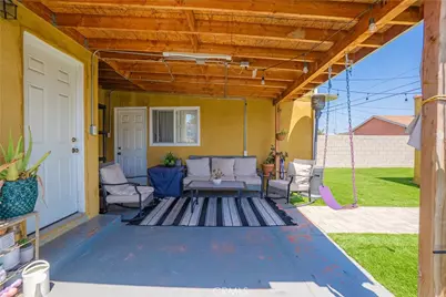 764 W 107th Street, Los Angeles, CA 90044 - Photo 31