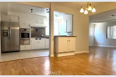 8954 Chimineas Avenue, Northridge, CA 91325 - Photo 3