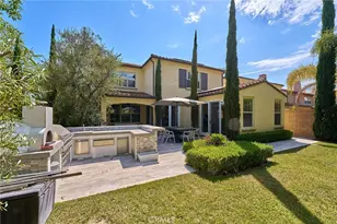 57 Statuary, Irvine, CA 92620 - Photo 25