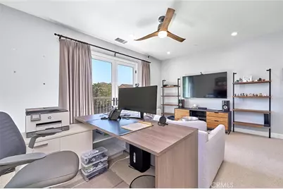 57 Statuary, Irvine, CA 92620 - Photo 39
