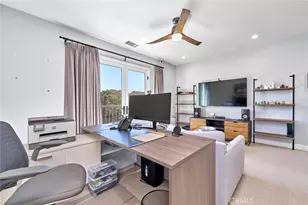 57 Statuary, Irvine, CA 92620 - Photo 39
