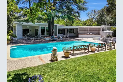 935 Hillcrest Place, Pasadena, CA 91106 - Photo 41