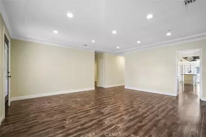 1025 E San Jose Avenue, Burbank, CA 91501 - Photo 9