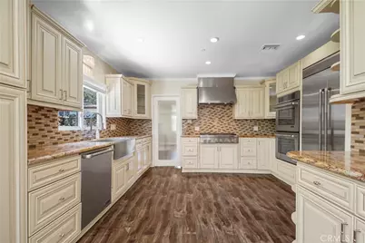 1025 E San Jose Avenue, Burbank, CA 91501 - Photo 23