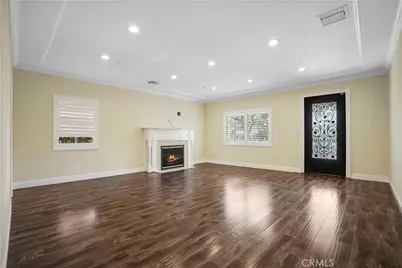 1025 E San Jose Avenue, Burbank, CA 91501 - Photo 11