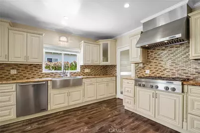1025 E San Jose Avenue, Burbank, CA 91501 - Photo 25
