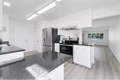 165 E Eldridge Street, Long Beach, CA 90807 - Photo 11