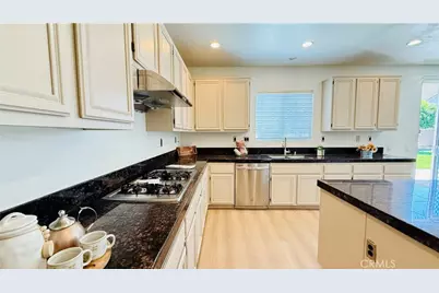 11958 Sunstone Court, Eastvale, CA 91752 - Photo 23