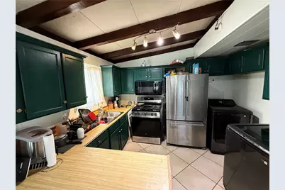 1109 S Acacia Avenue, Compton, CA 90220 - Photo 3