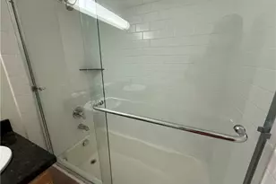 3750 Santa Rosalia Dr, Los Angeles, CA 90008 - Photo 35