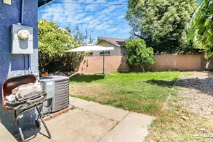 6502 Dos Rios Rd, Downey, CA 90240 - Photo 7