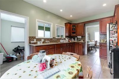 573 Kendall Avenue, Los Angeles, CA 90042 - Photo 7